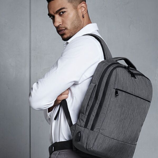 Q-Tech Charge Convertible Backpack Thumbnail